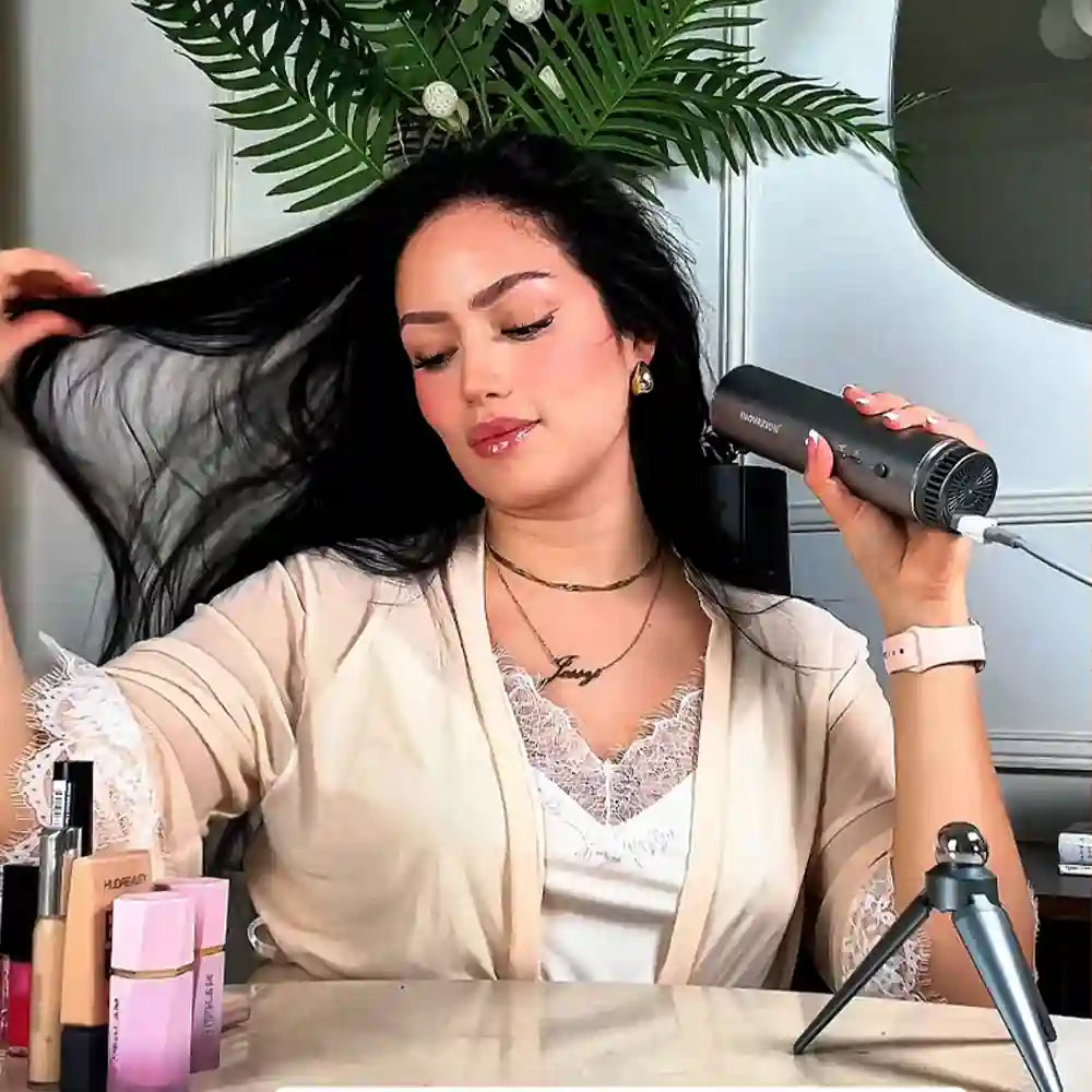 Inovaxion® Hands-free Hair Dryer – Signature metallic finish with magnetic tripod.